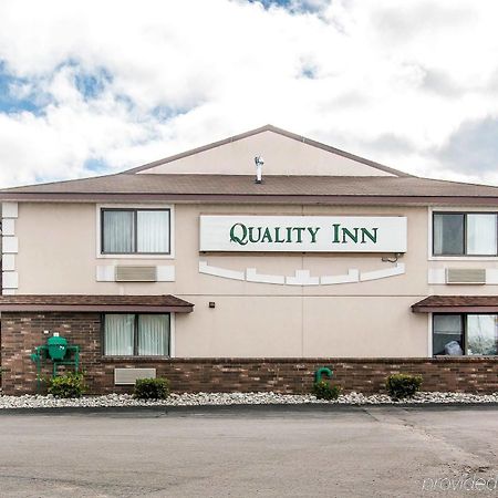 Quality Inn Saint Ignace Exterior photo